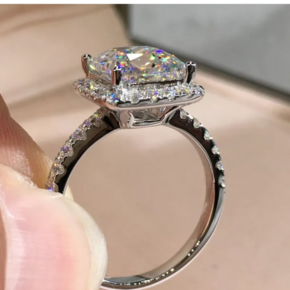 Gorgeous 925 Silver Rings White Sapphire Ring 💍 - Picture 4 of 5